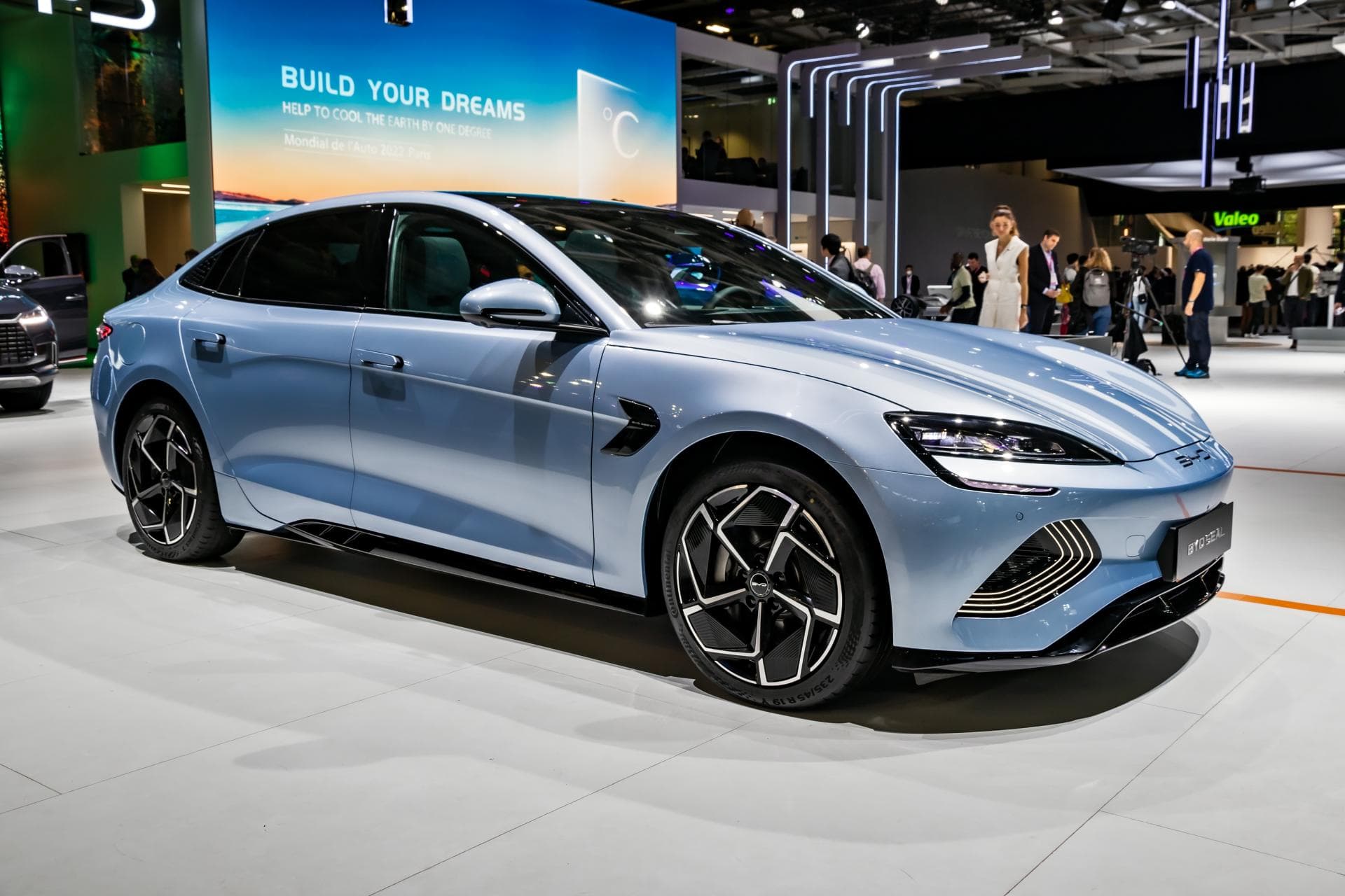 Cover Image for Frankreich öffnet seine Türen für die chinesische Autoindustrie