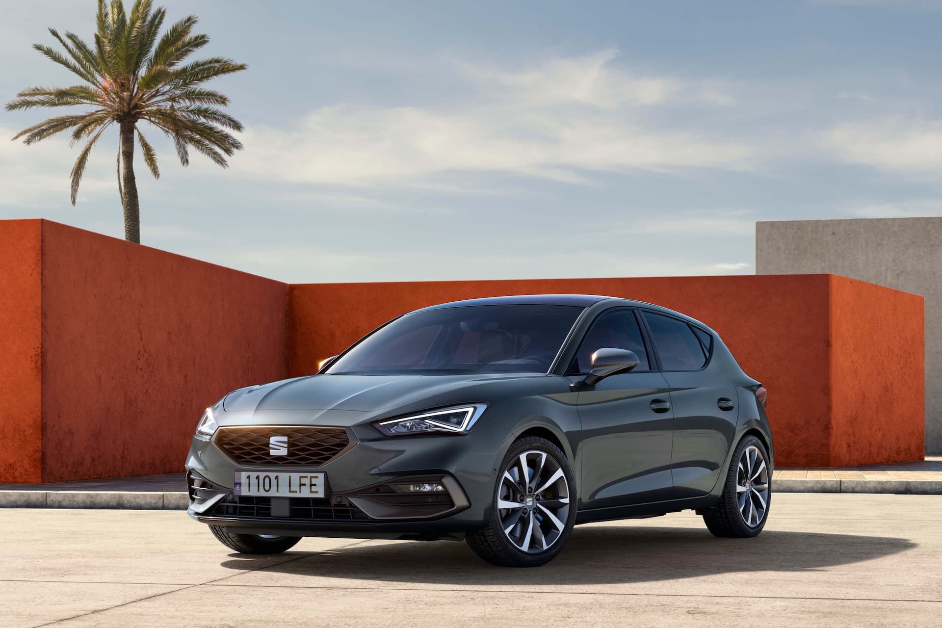 Cover Image for Seat Leon kommt als Plug-in-Hybrid mehr als 100 km weit