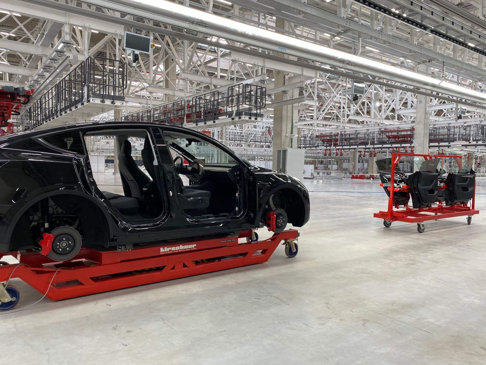 Cover Image for Tesla erhöht die Gehälter im Werk Grünheide