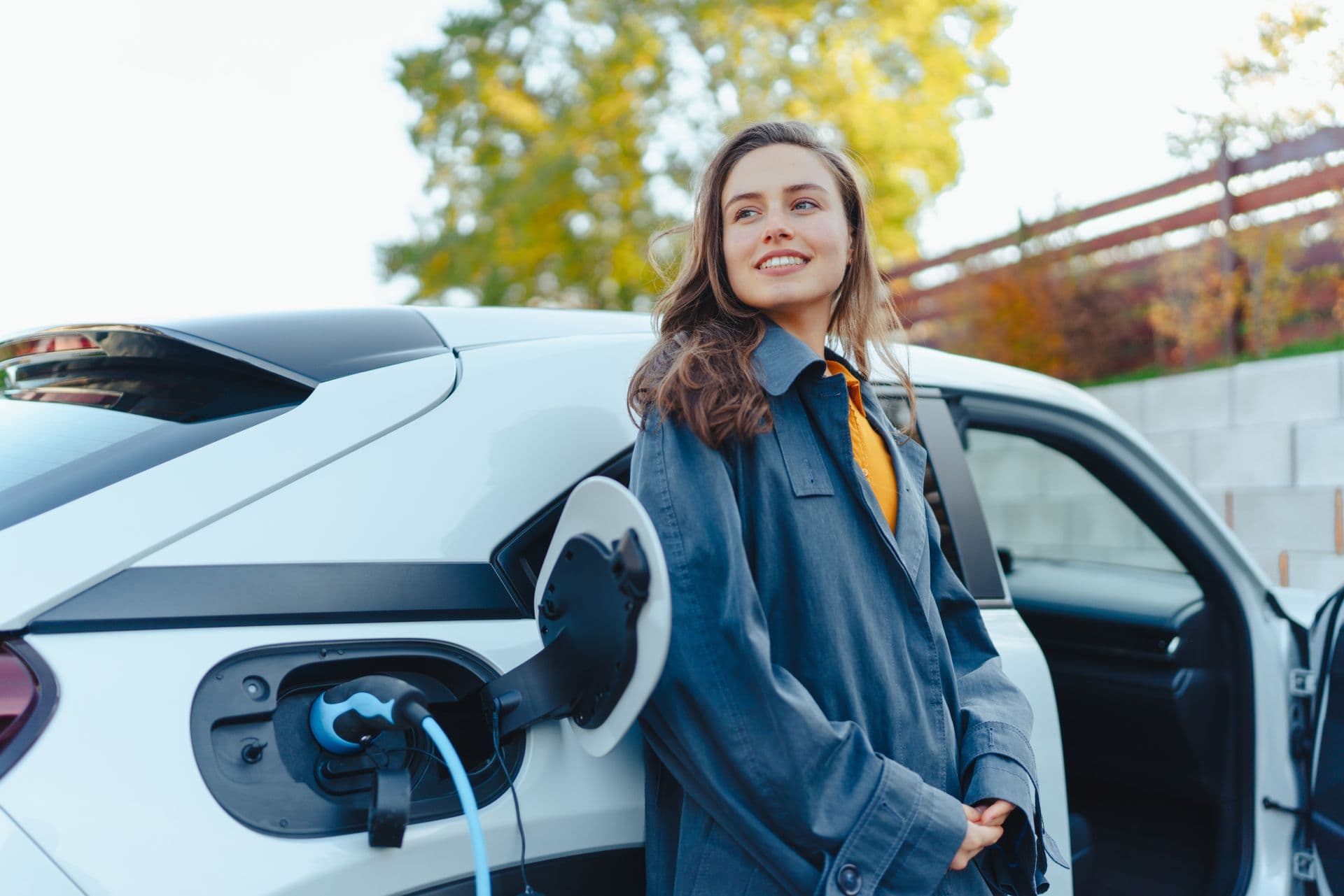 Cover Image for Studie: Jeder Zweite unter 30 offen für E-Autos