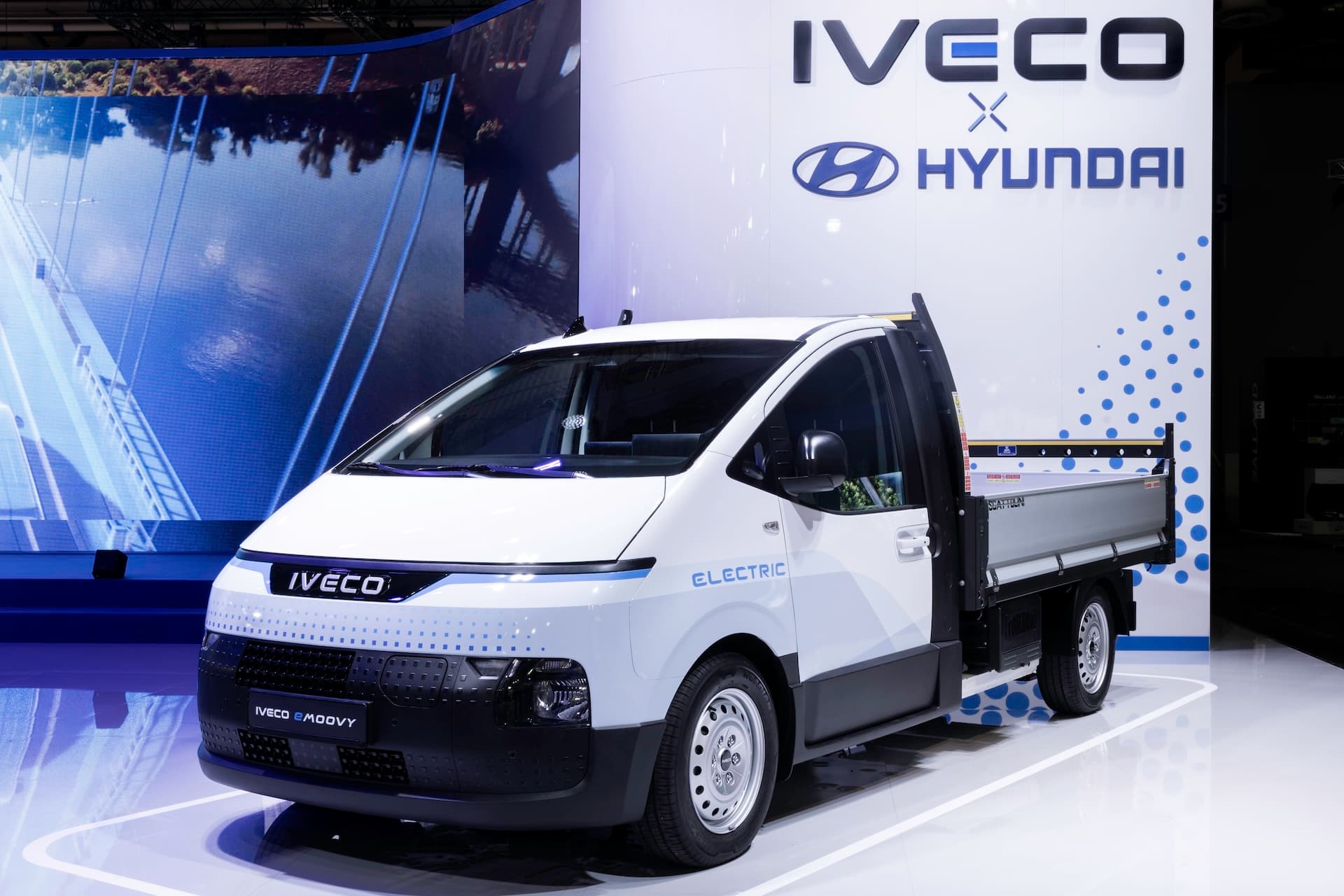 Cover Image for IAA: Hyundai und Iveco präsentieren neues Elektro-Nutzfahrzeug