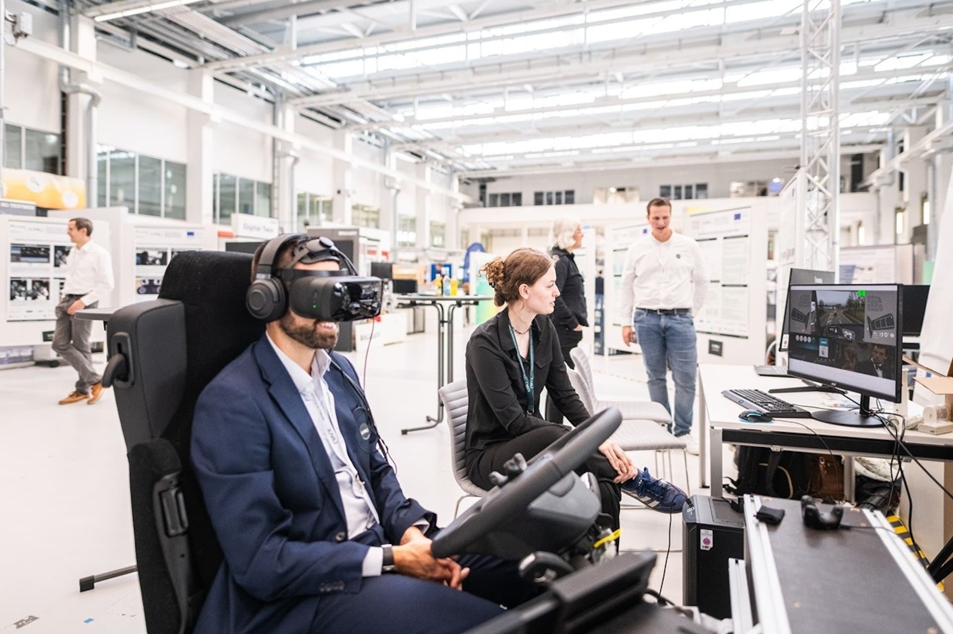 Wie KI Sicherheit und Erlebnis des autonomen Fahrens steigern kann