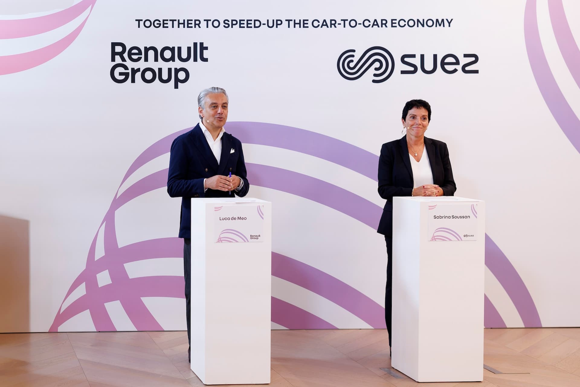 Cover Image for Kreislaufwirtschaft: Renault und Suez vertiefen Partnerschaft