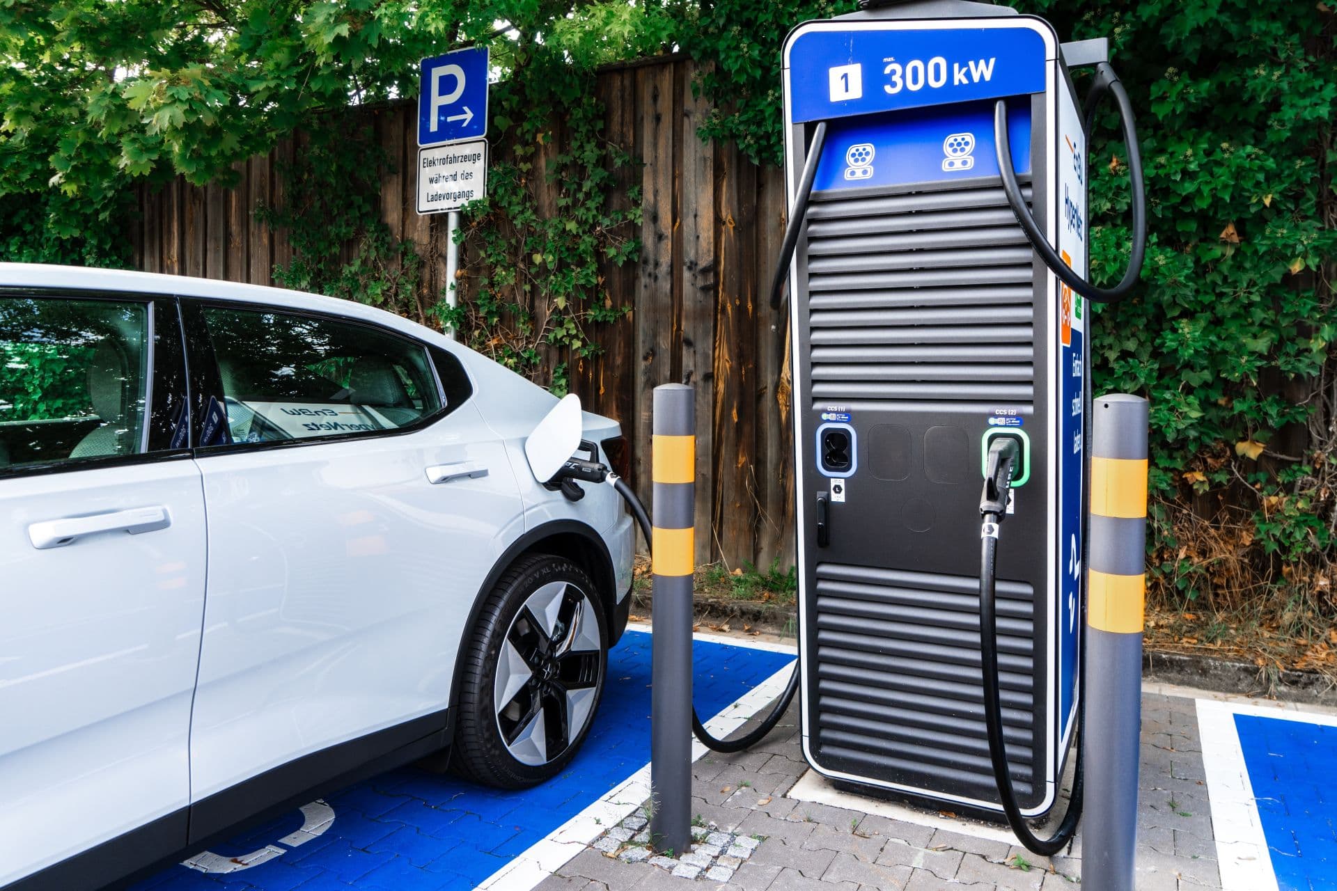 Cover Image for EnBW setzt auf Wachstum mit eigenen HPC-Parks und Partnern