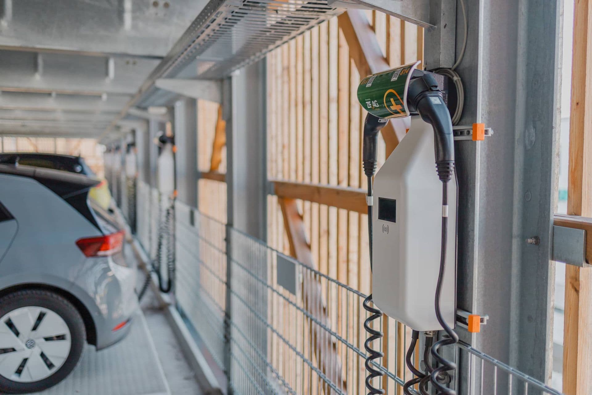 Cover Image for Charge Here: Parkhaus mit 200 Ladepunkten in Heilbronn