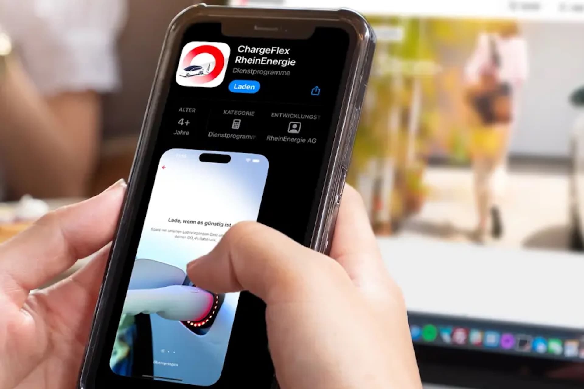 Cover Image for RheinEnergie startet neuen Ladestromtarif speziell für E-Autos