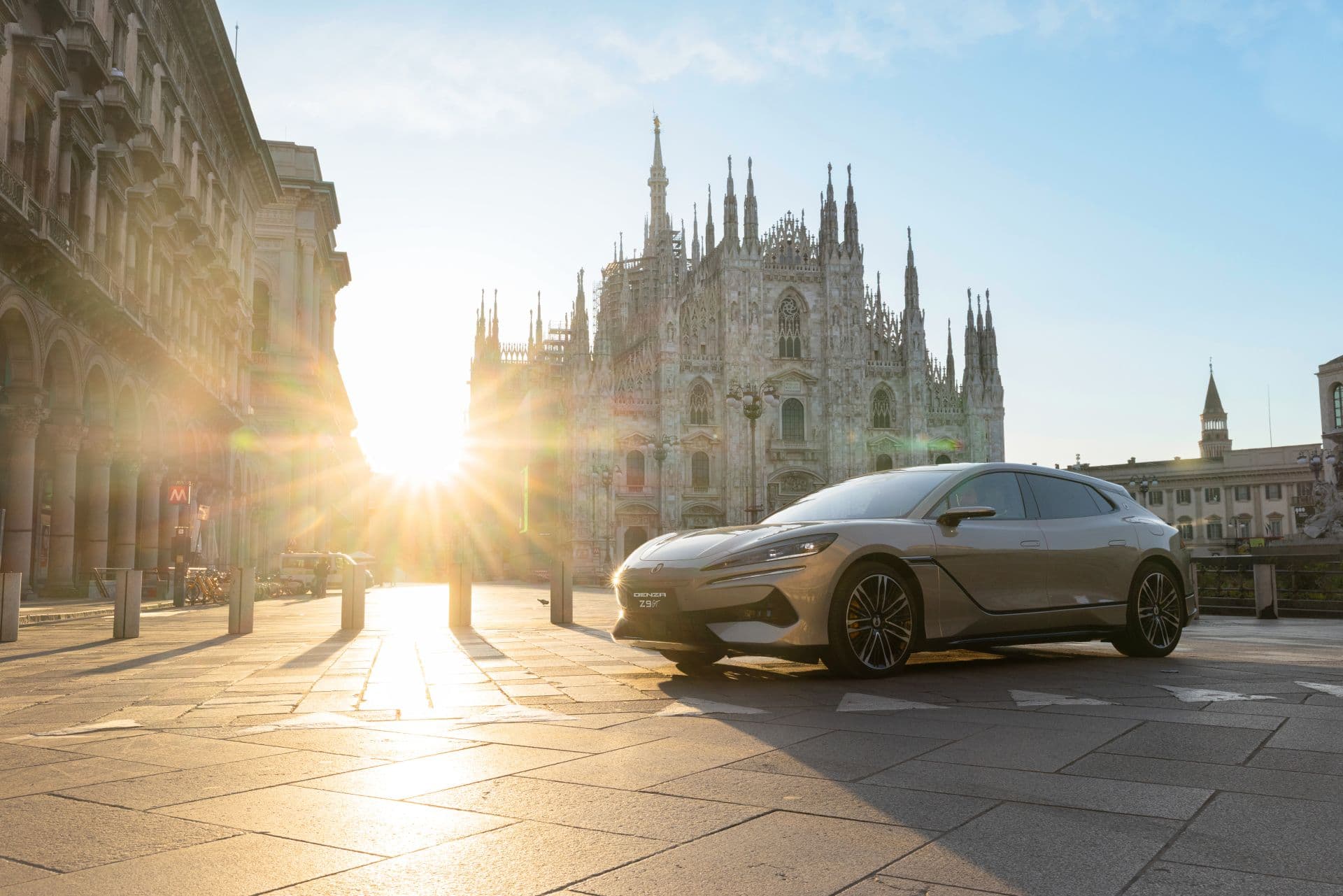 Cover Image for BYD startet mit Denza Europaoffensive im Premium-Segment