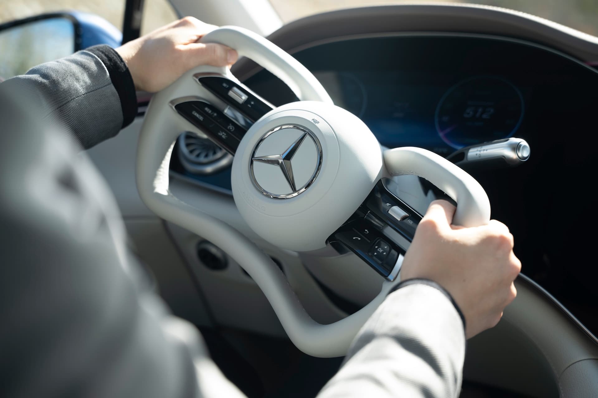 Cover Image for Mercedes will Steer-by-Wire 2026 einführen