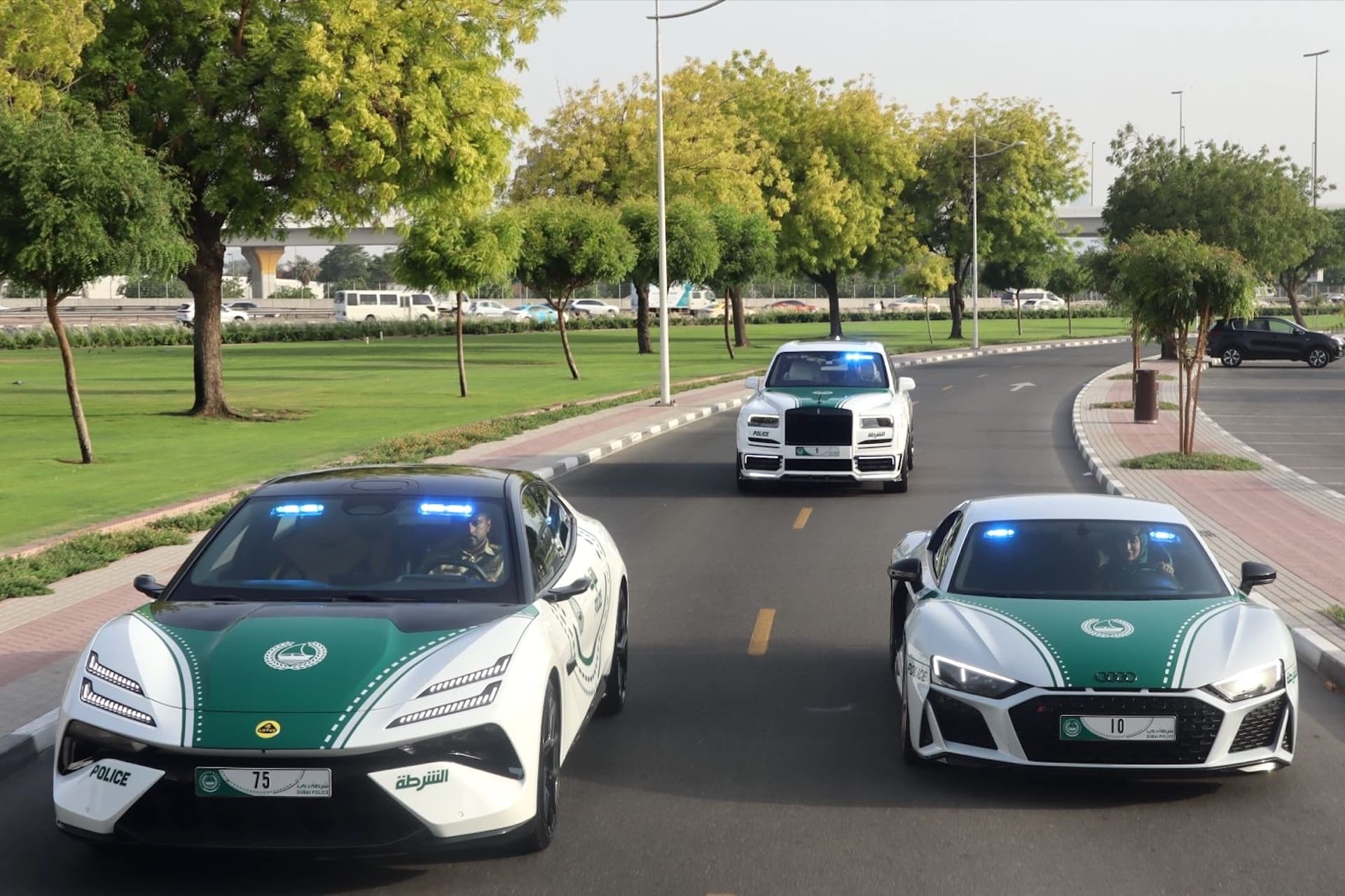 Cover Image for Rasende Ordnungshüter: Die Dubai Police wird elektrisch