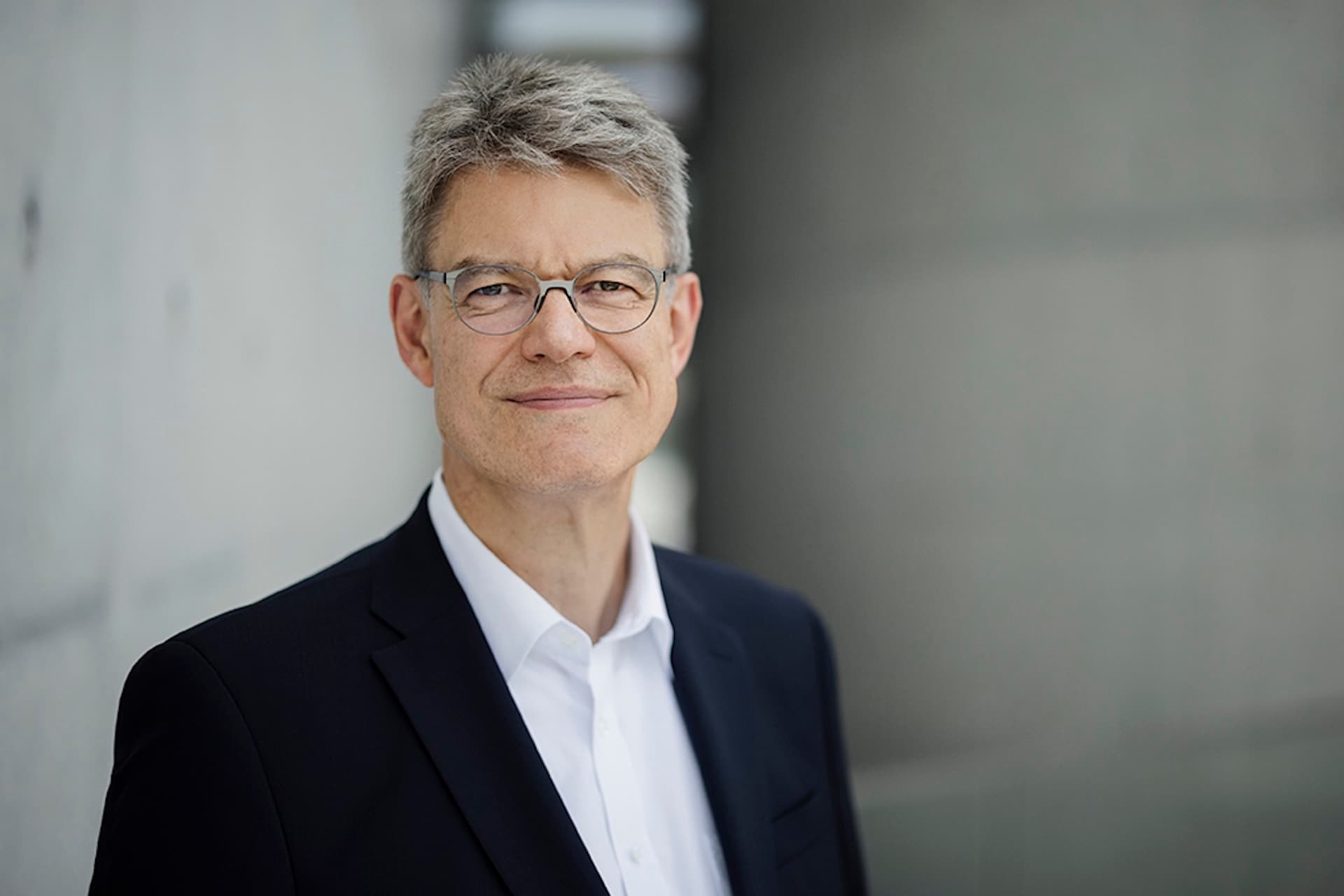 Cover Image for Verkehrsministerium startet Expertenforum für klimafreundliche Mobilität