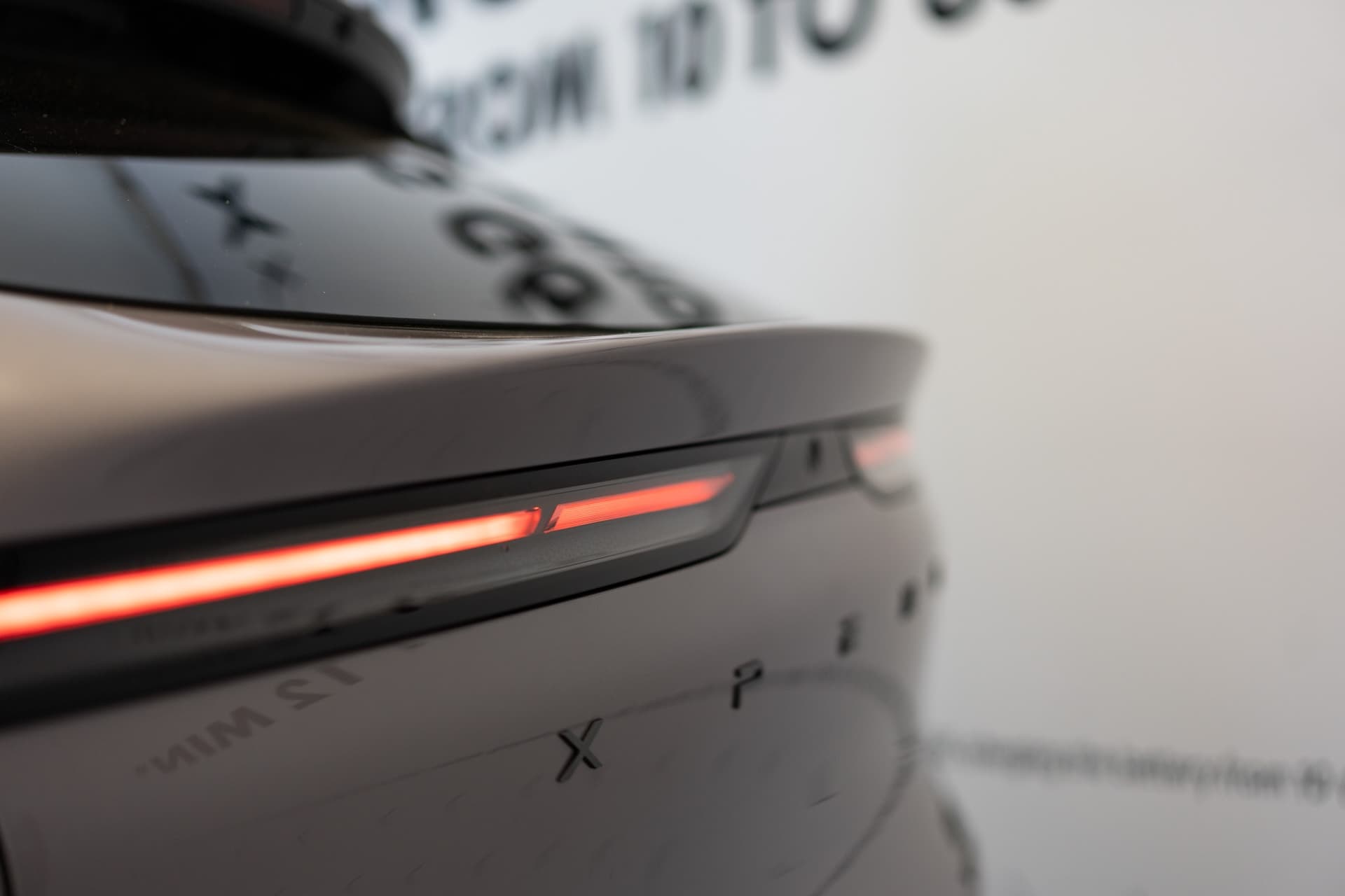 Cover Image for Diese 7 E-Autos unter 45.000 Euro laden sehr schnell