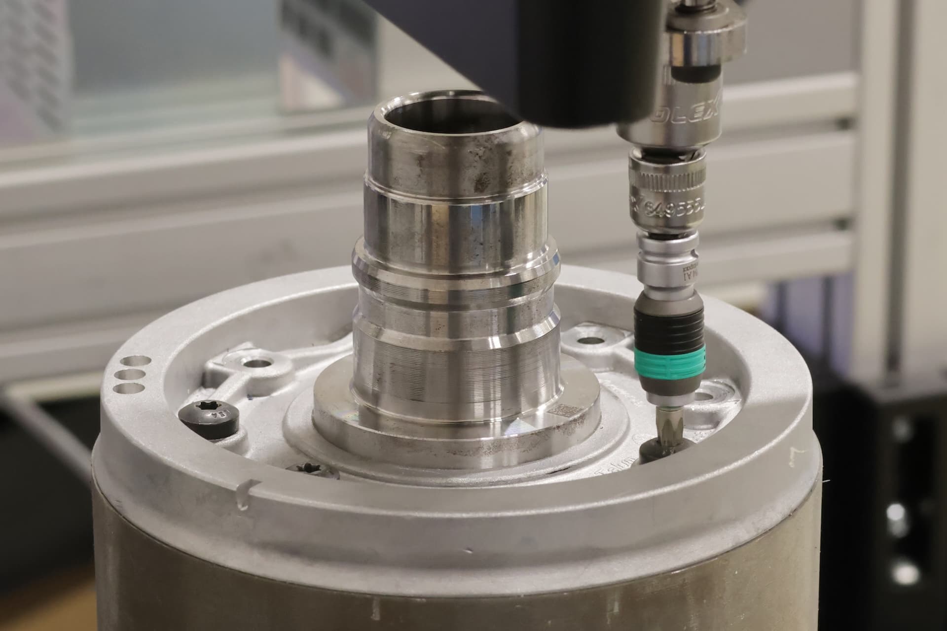 Cover Image for Kreislaufwirtschaft für Elektromotoren und Batterien: Ein Leben ist nicht genug