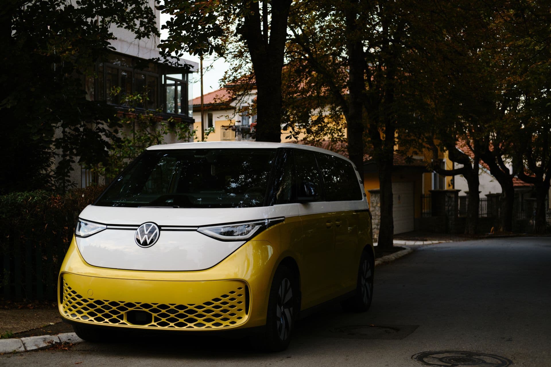 Cover Image for VW baut Vorsprung bei E-Autoabsatz weiter aus