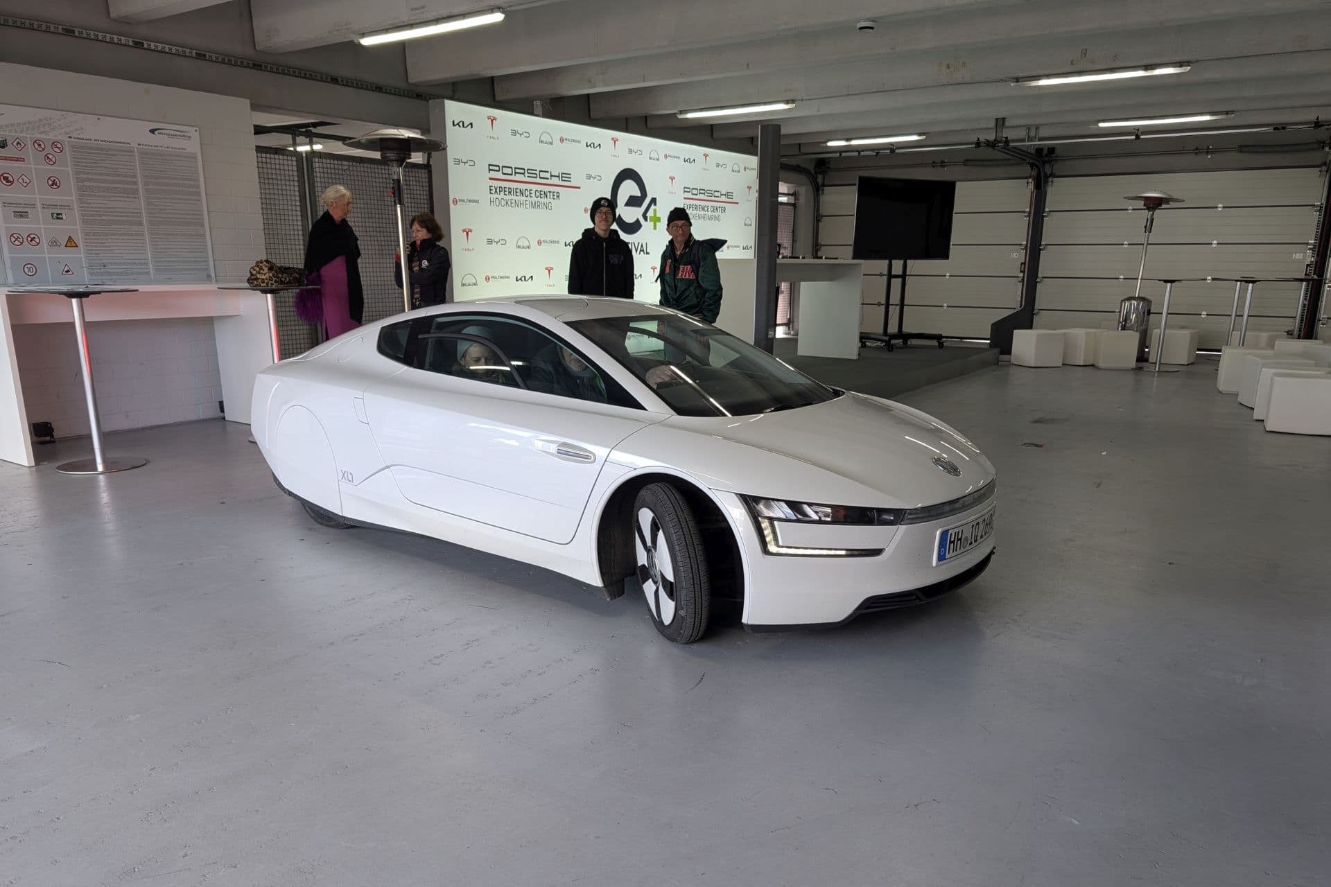 Cover Image for VW XL1: Wie das „Ein-Liter-Auto“ seiner Zeit voraus war