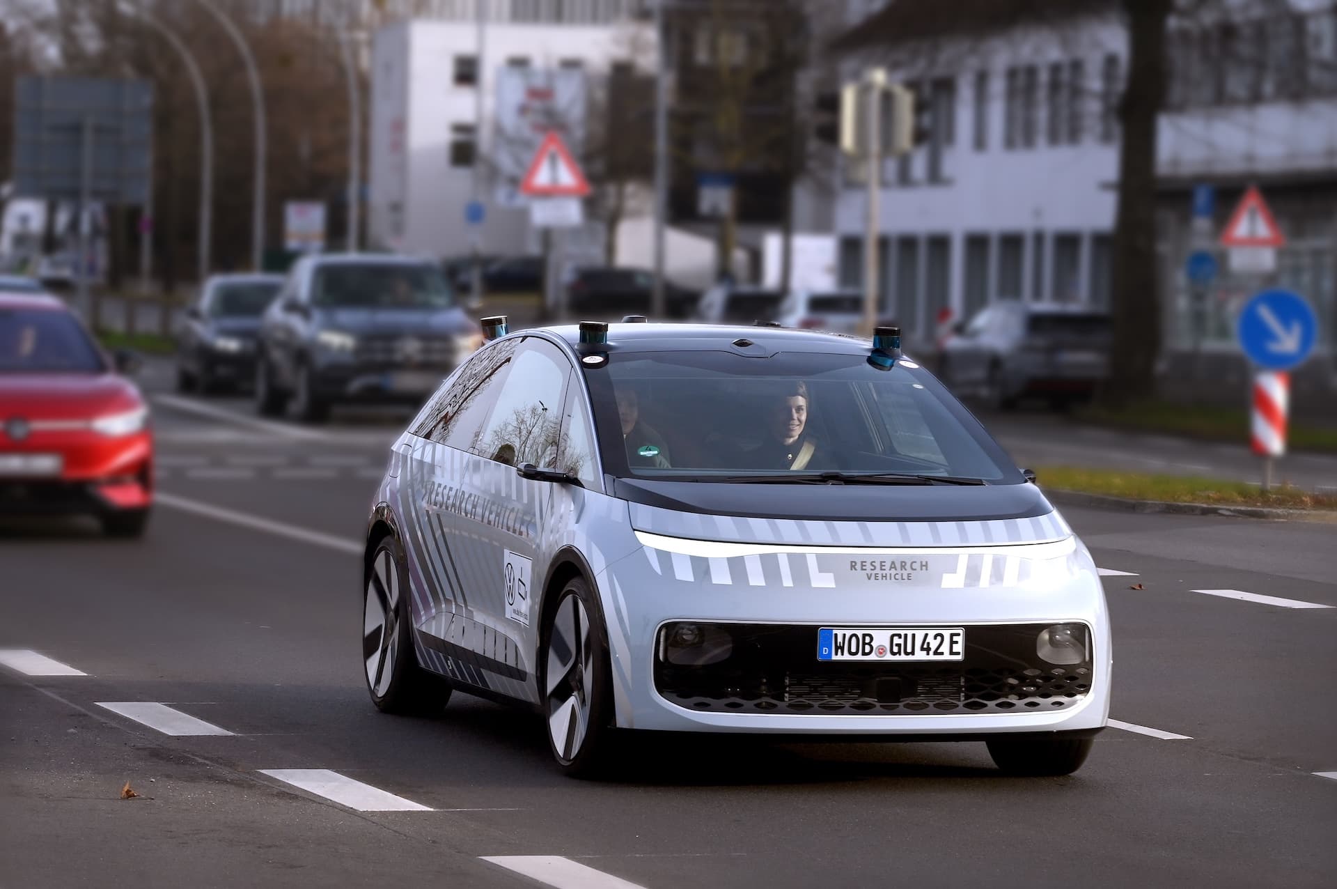 VW startet Tests mit autonomem Forschungsfahrzeug Gen.Urban in Wolfsburg