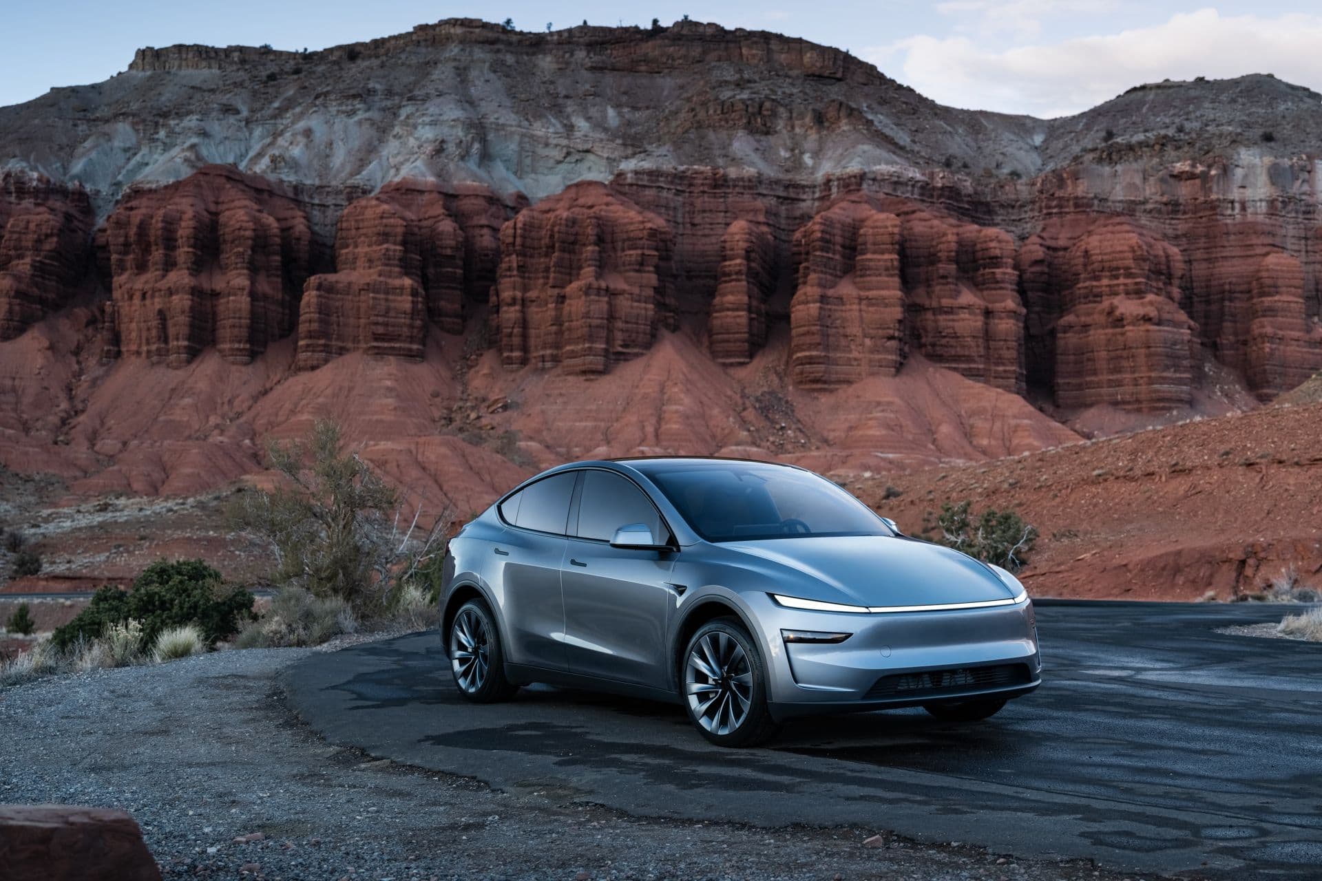 Tesla Model Y jetzt auch als Siebensitzer in Deutschland