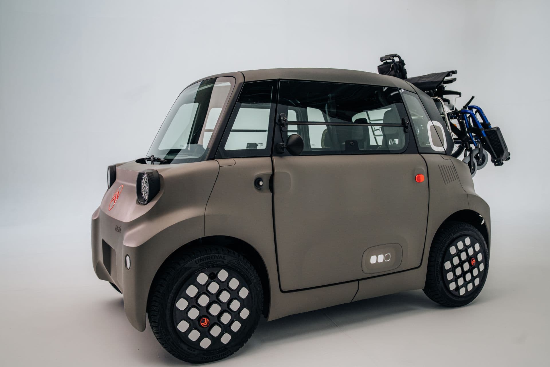Citroën ami[for]all: E-Fahrzeug für Rollstuhlfahrer:innen