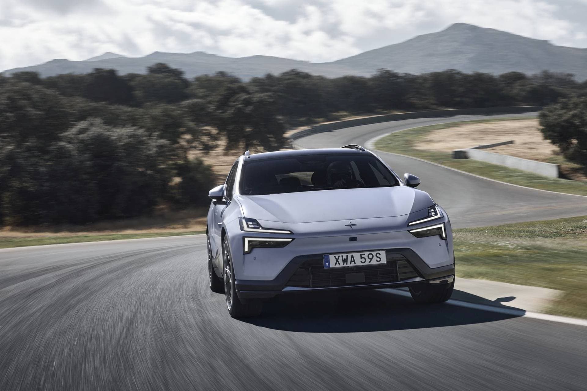 So fährt sich das Polestar 4 SUV auf der Rennstrecke