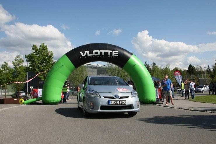 Toyota Prius Plug-in Hybrid gewinnt Bodensee-Elektrik