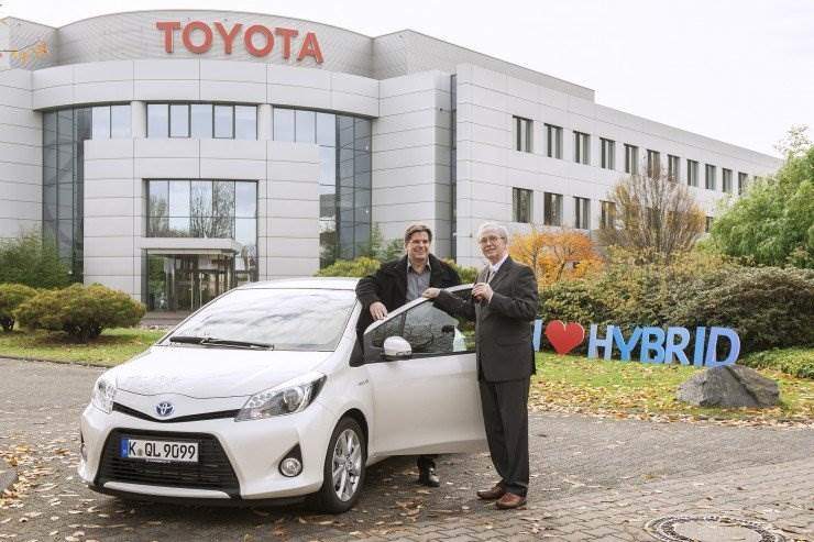 Toyota Hybrid Sommer: Voller Erfolg mit glücklichem Gewinner