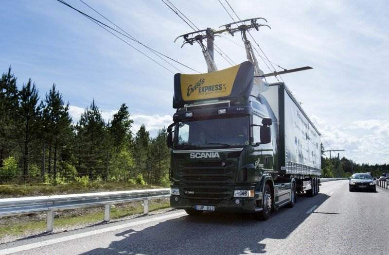 Schweden eröffnet erstes Teilstück seines eHighway – elektrische Autobahn für eLKWs