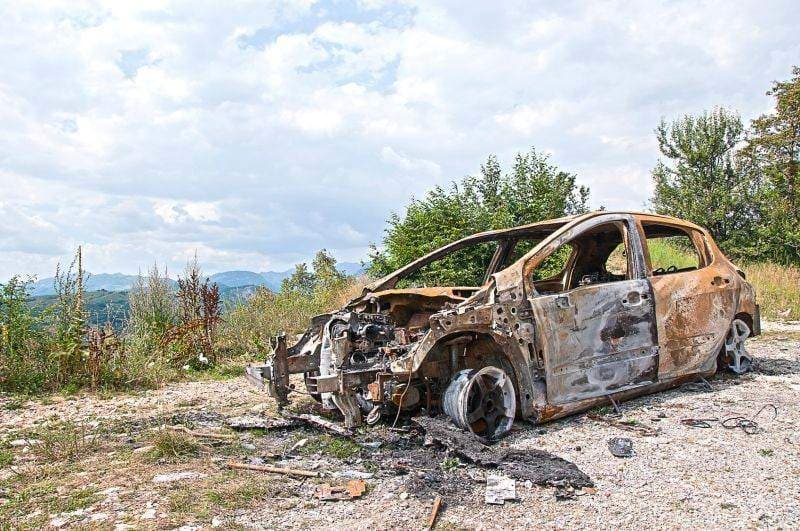 Unfall im Elektro- oder Hybridfahrzeug: Das müssen Sie beachten