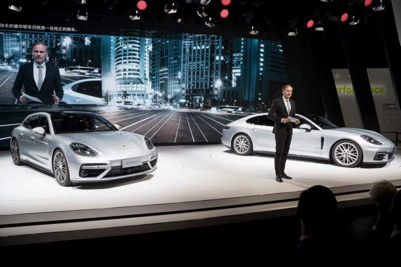 Porsche kündigt weitere E-Autos auf der Automesse Shanghai an