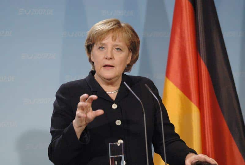 Merkel sieht Produktion von Batteriezellen in Deutschland als sinnvoll an