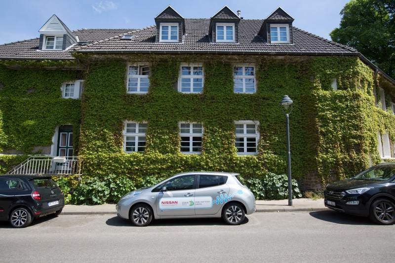 Nissan macht Essen „elektromobil“
