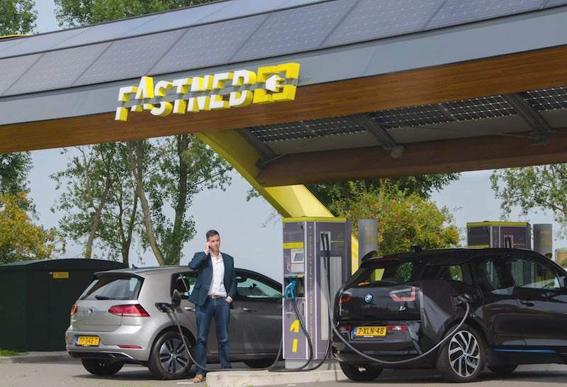 Fastned errichtet 25 Schnellladestationen in Deutschland