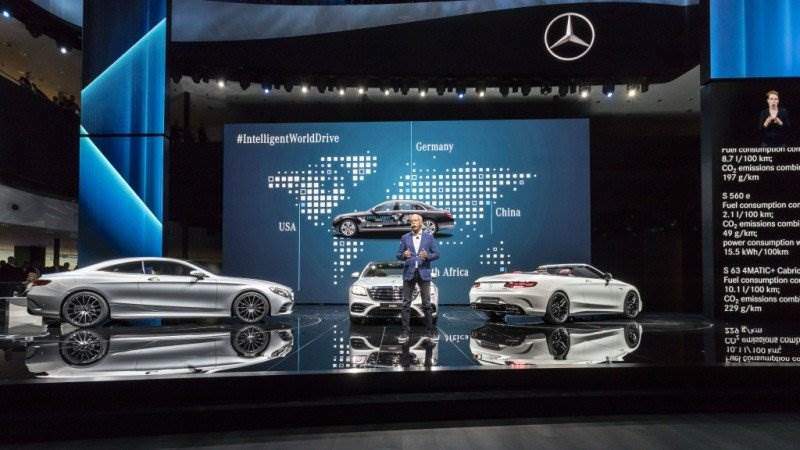 Vier-Milliarden-Euro-Sparprogramm zu Gunsten der E-Mobilität bei Daimler