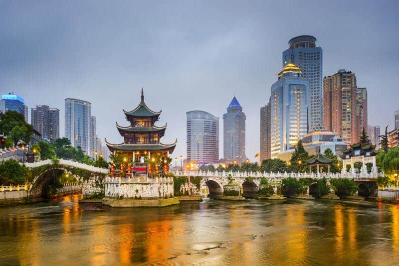 China verzeichnet neues Hoch bei Verkaufszahlen für Fahrzeuge mit alternativen Antrieben