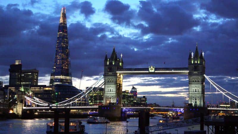 Cover Image for Großbritannien prescht vor: Autonome Autos sollen ab 2021 erlaubt sein