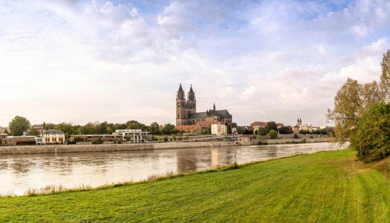 Cover Image for Sachsen-Anhalt investiert 31 Millionen Euro in automobiles Entwicklungszentrum