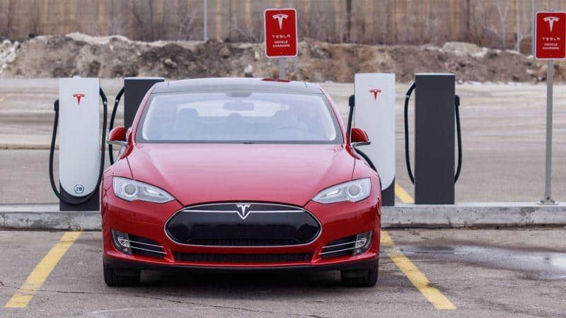 Tesla ruft „Super Charger Fair Use Policy“ ins Leben