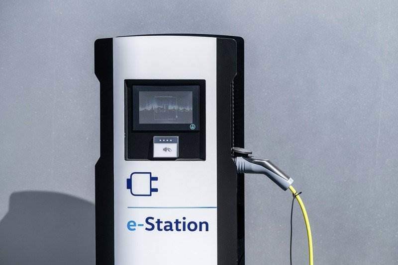 Volkswagen errichtet mehr als 300 Elektroauto-Ladepunkte an seinen deutschen Werken