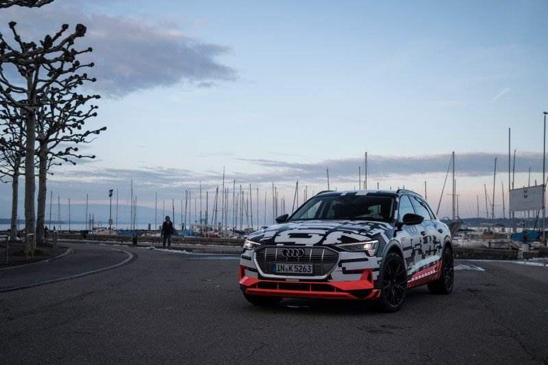 Cover Image for Ausblick auf den ersten rein elektrisch angetriebenen Audi e-tron-Prototyp