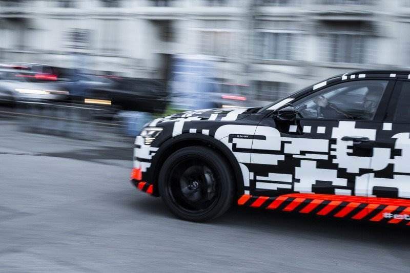 Cover Image for Audi-Chef Stadler setzt ehrgeizige Elektroauto-Ziele