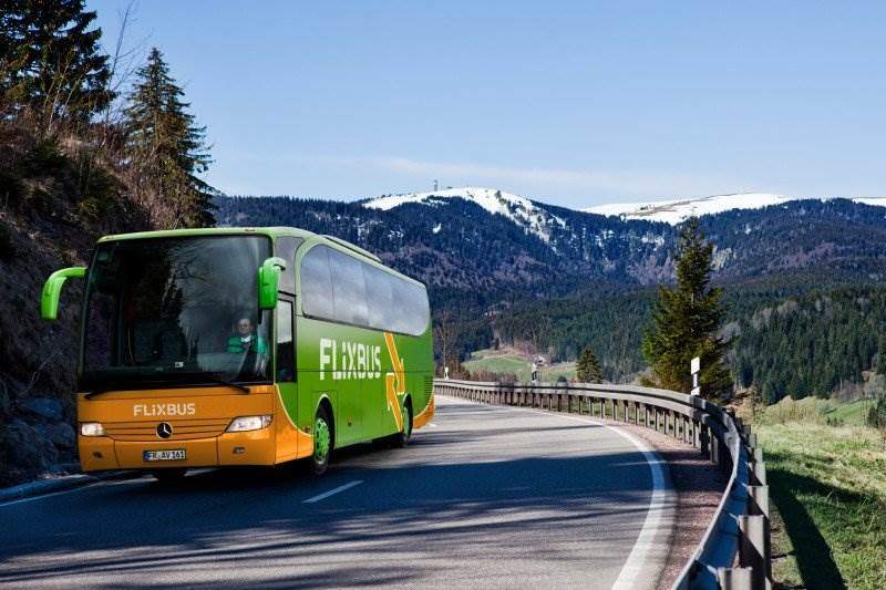 Cover Image for Flixbus setzt auf elektrische Fernbusse