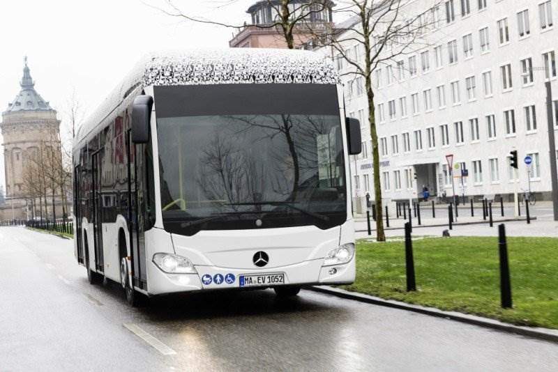 Mercedes-Benz Citaro mit vollelektrischem Antrieb lokal vollkommen emissionsfrei unterwegs