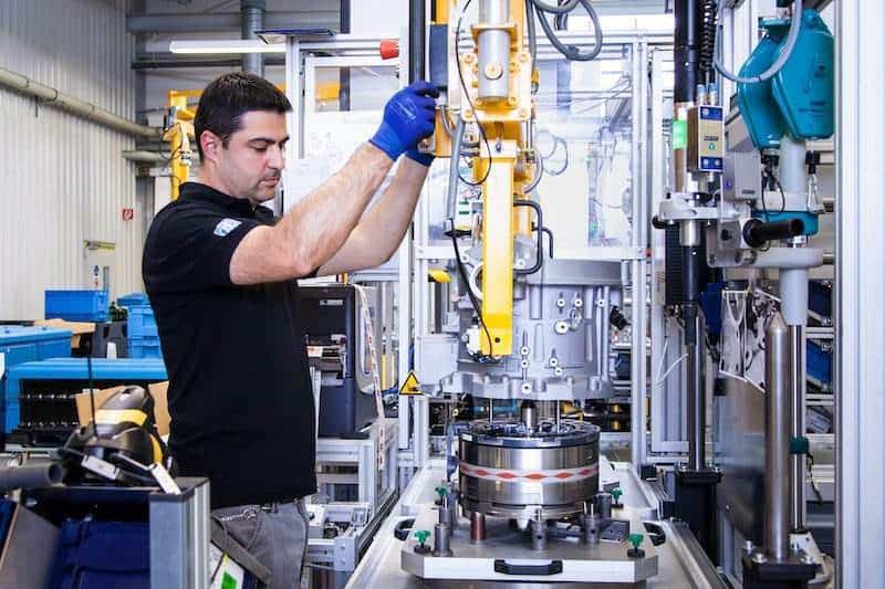 Automobilzulieferer ZF will noch mehr in die Zukunft investieren