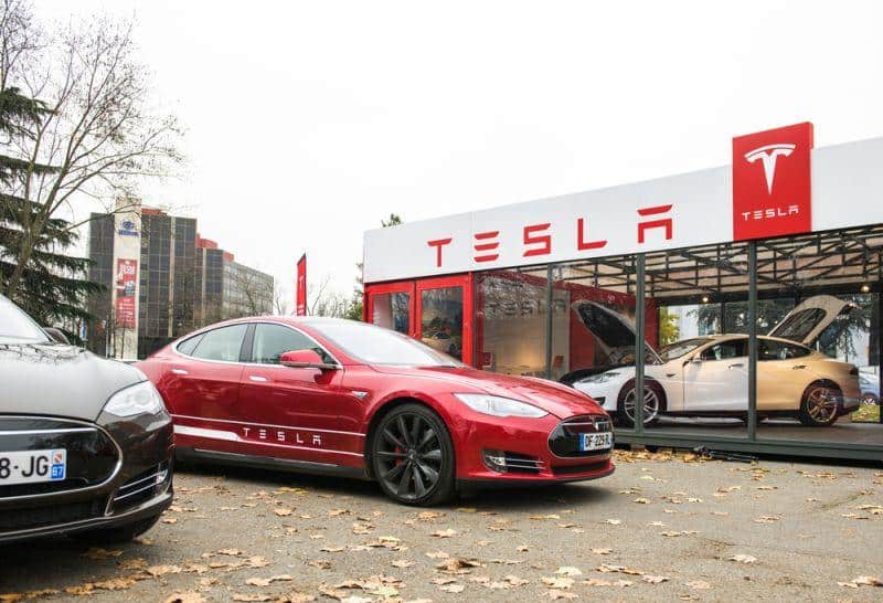 123.000 Tesla Model S werden aufgrund rostanfällige Schrauben an der Servolenkung zurückgerufen