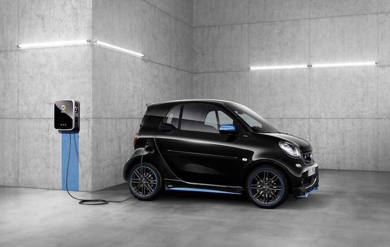 Cover Image for Plug&Charge: Hubject und Daimler ermöglichen laden ohne Karte oder App