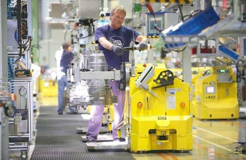 Cover Image for ZF investiert in den Ausbau von Elektromobilität: Neues Werk für E- und Hybridantriebe