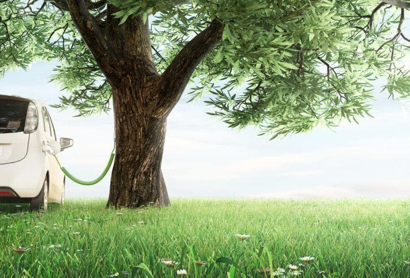 Cover Image for Kontaktloses Laden mit Plug-In-Lösungen auf Augenhöhe