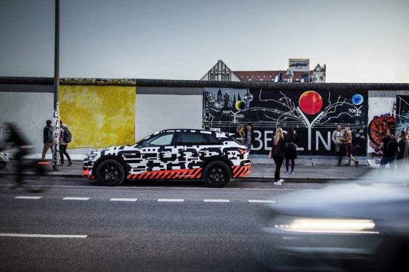 Cover Image for Audi e-tron – ein Blick auf die E-Offensive von Audi