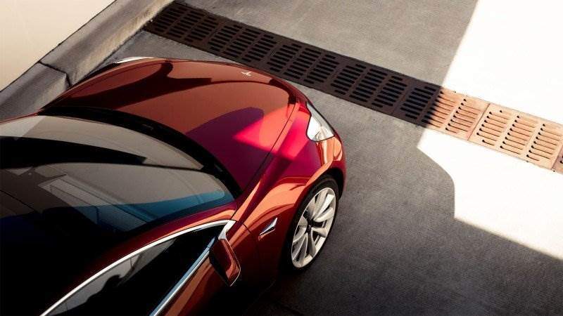Cover Image for Tesla Model 3 bei Fertigung in Serie profitabel