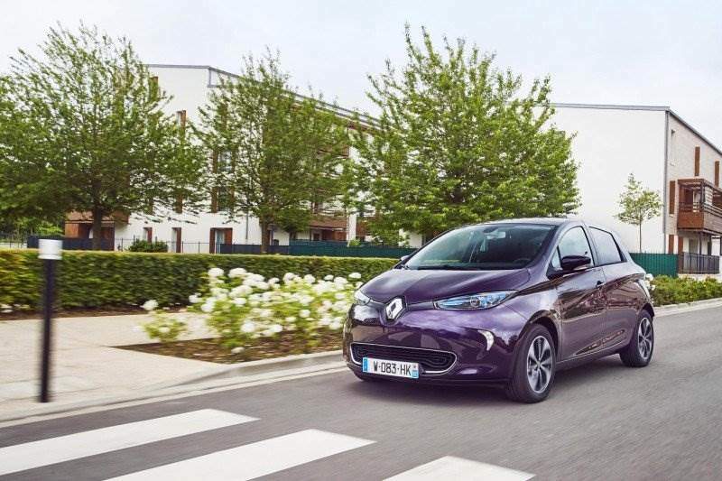 Renault und Paris starten urbanen Mobilitätsservice mit E-Autos
