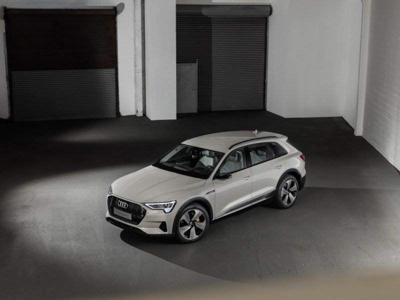 Cover Image for Erfahrungsbericht zum e-tron: Das kann der E-SUV von Audi