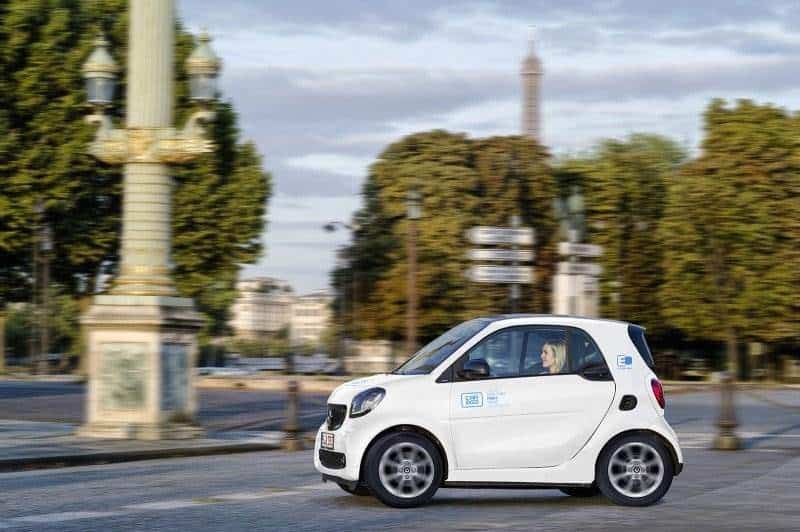 2019 startet car2go in Paris mit einer vollelektrischen Flotte von 400 smart EQ fortwo